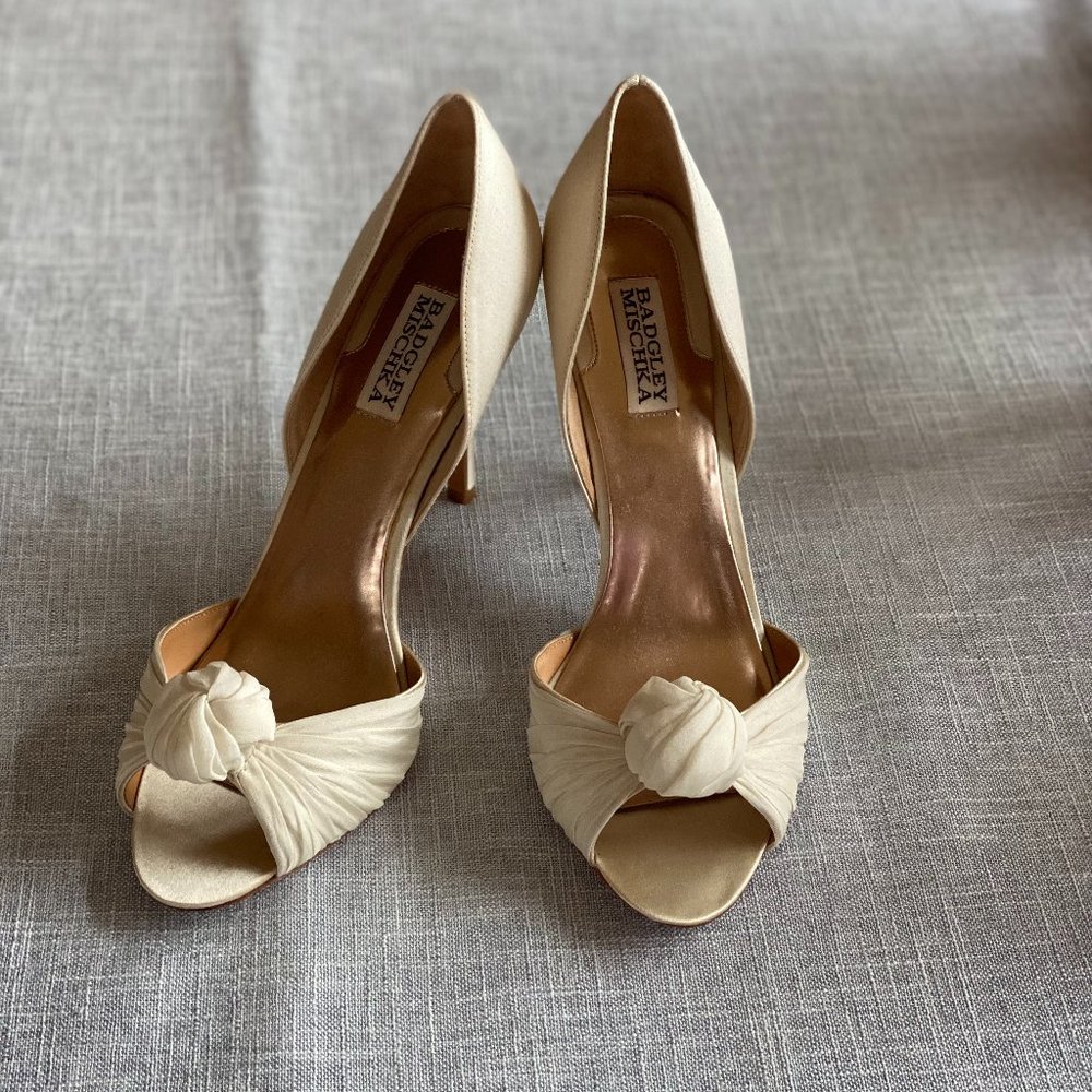Badgley Mischka shoes size 9.5